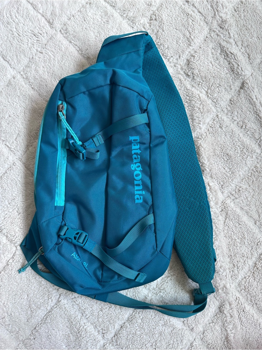 Patagonia | Teal Adjustable Atom Sling 8L Bag Backpack - Picture 2 of 7